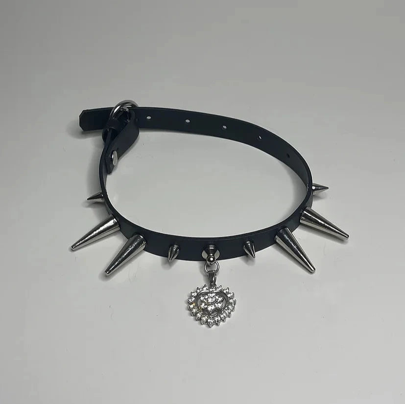 Upcycled Choker 02